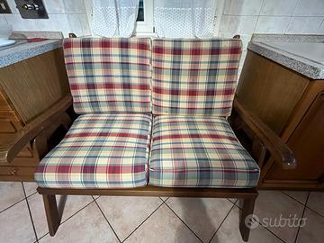 Divanetto in legno