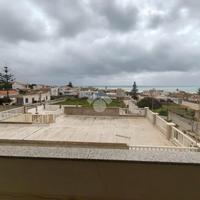 3 LOCALI A VITTORIA