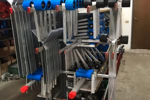 Accessori per carrelli barca , rulli staffe , ecc