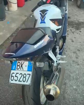 Honda cbr 600 f sport