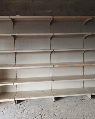 scaffali supermercato 