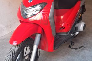 Piaggio Liberty S 200 come nuovo ideale camper