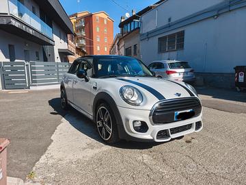 Mini Cooper D 1.5 