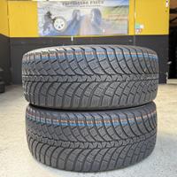 2 Gomme 245/45R19 102V Kumho Invernali 90% residui