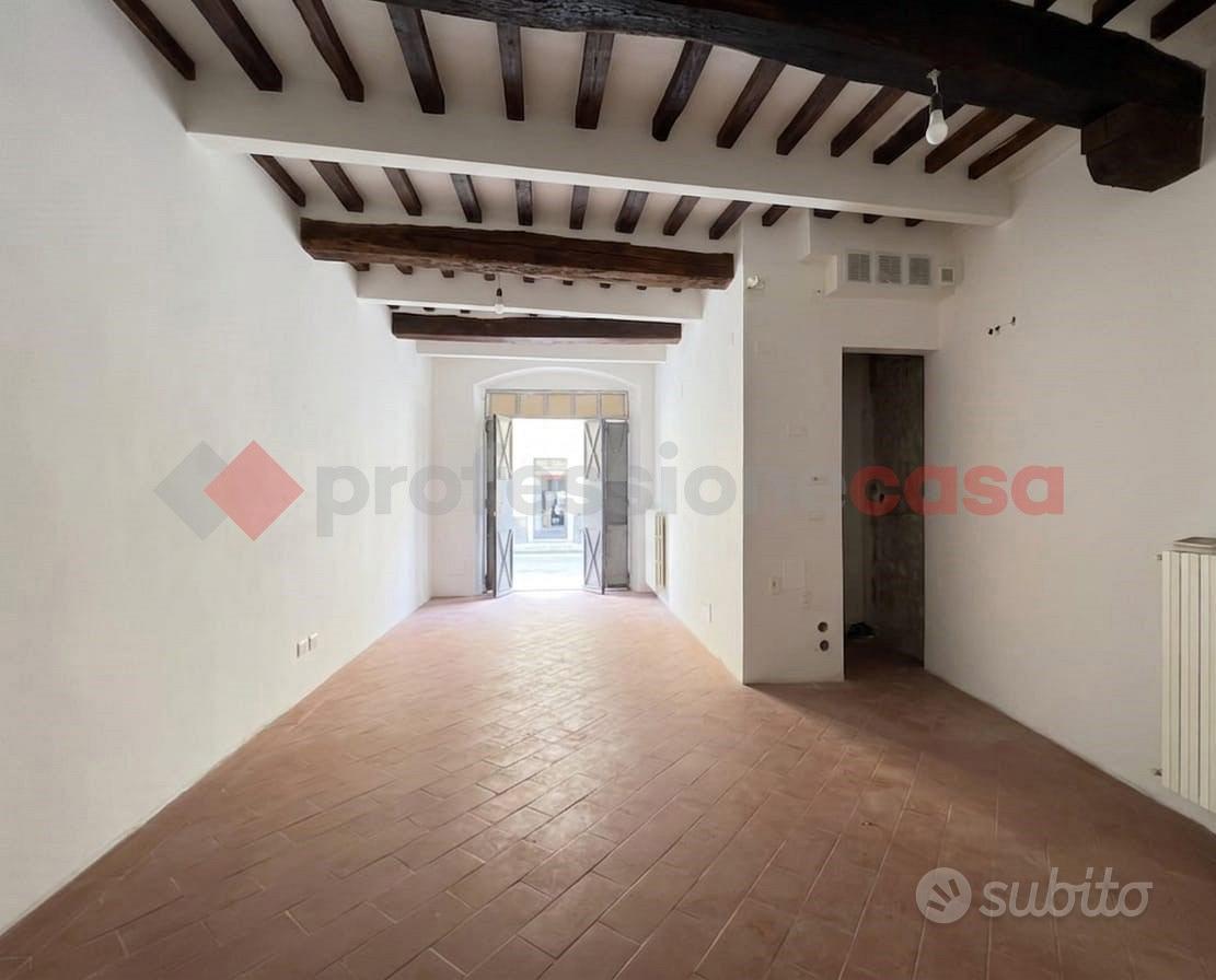 Negozio Arezzo [RIF VF128VCG] - Vista 3