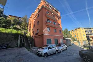 4 LOCALI A GENOVA