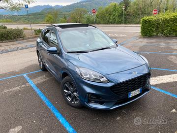 Ford Kuga PHEV St line Sosta libera Milano+Area C