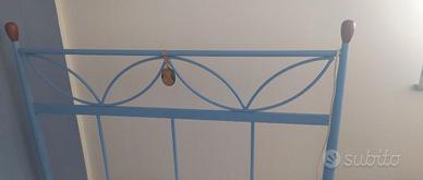 Letto singolo in ferro azzurro 