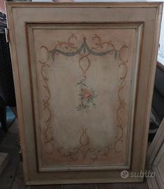 Ante in legno con decoro