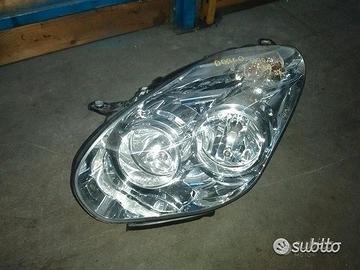 Fanale Anteriore Lato Guida Per Fiat Doblò 2012
