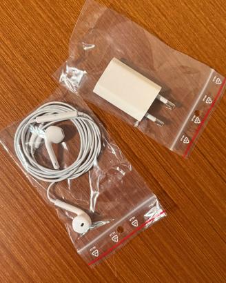 Lotto Apple: EarPods Lightning + Caricabatterie