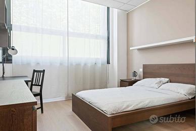Stanza in appartamento di 142 m² a Milano