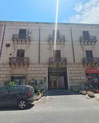 Corso pisani palazzo reale indipendenza 3 vani+ac