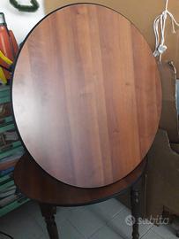 2 tavoli rotondi in legno