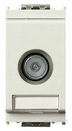 Vimar serie Idea, presa coassiale TV-RD-SAT