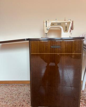 Vecchia macchina cucire