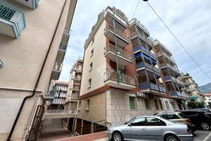 BOX A ALASSIO