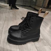 Dr Martens jadon II VEGAN platform