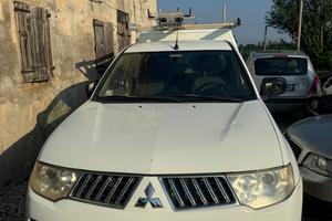 Mitsubishi L200 2.5 MOTORE DA SOSTITUIRE