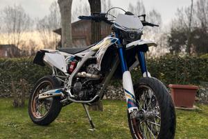 Suzuki Valenti sm 125