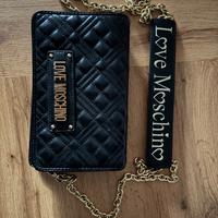 Pochette love Moschino