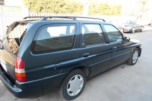 FORD Escort