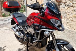 Honda Crossrunner VFR800X Travel Edition Anno 2019