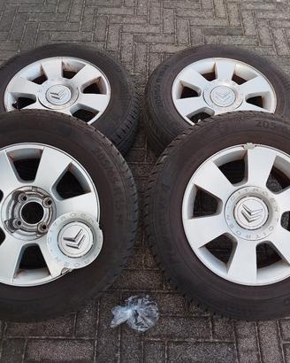 4 cerchi in lega da 15"