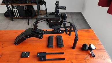 Spallaccio video stabilizzatore a spalla + focus