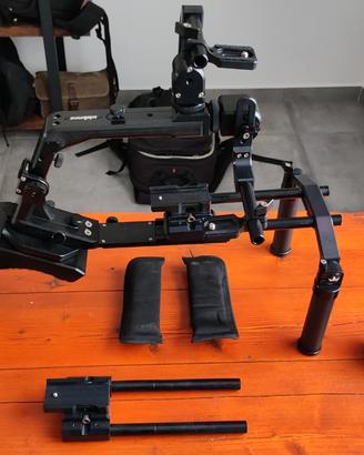 Spallaccio video stabilizzatore a spalla + focus