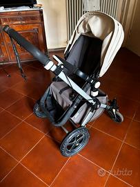 Trio Bugaboo con passeggino, navicella ed ovetto.