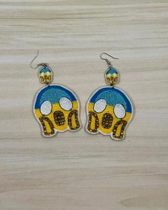 Orecchini in pizzo Mod. Smile ricamati a macchina