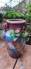 Anfora/vaso decorativo in ceramica dipinta a mano.