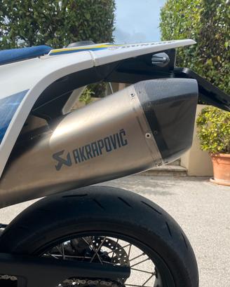 Scarico Akrapovic Husqvarna 701