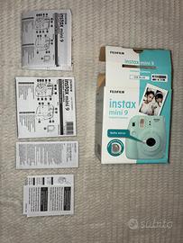 Macchina fotografica instantanea