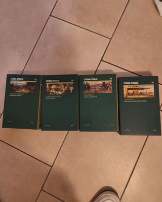 STORIA d’Italia 4 volumi Einaudi Sole 24