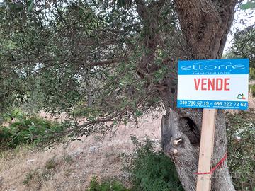 Terreno con Vano Rurale Villa Castelli