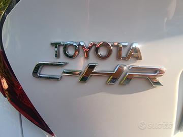TOYOTA CHR ACTIVE E-CVT