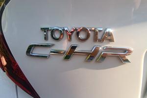 TOYOTA CHR ACTIVE E-CVT