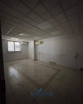 Immobile di 140 m² a Casandrino