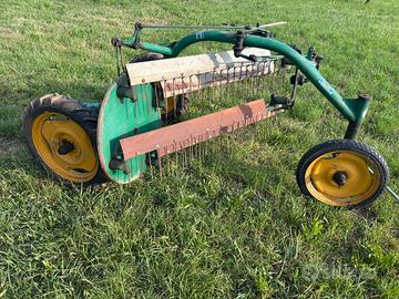Ranghinatore per fieno