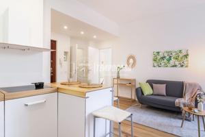 TRILOCALE RISTRUTTURATO CON TERRAZZO IN CENTRO!!!