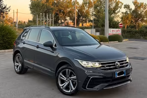 Volkswagen Tiguan 2.0 TDI 150 CV DSG 4MOTION R-Lin