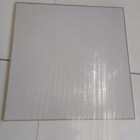pavimento in gres lucido 60x60