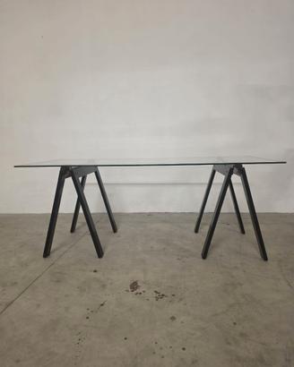 Tavolo Gaetano di Gae Aulenti