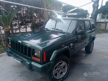 jeep Cherokee XJ Classic 2000 