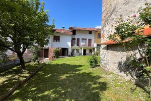 CASA SEMINDIPENDENTE A PAVONE CANAVESE