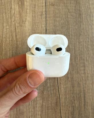 Apple AirPods 3 generazione