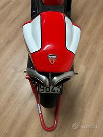 Ducati 748 S