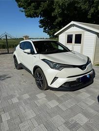 Toyota C-HR hybrid 1.8 h 122 cv e-cvt LOUNGE